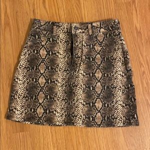 Patterned skirt
